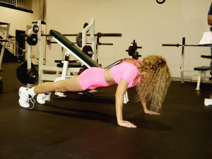 chest strengthening push ups